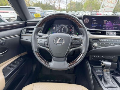 2021 Lexus ES 300h 300h
