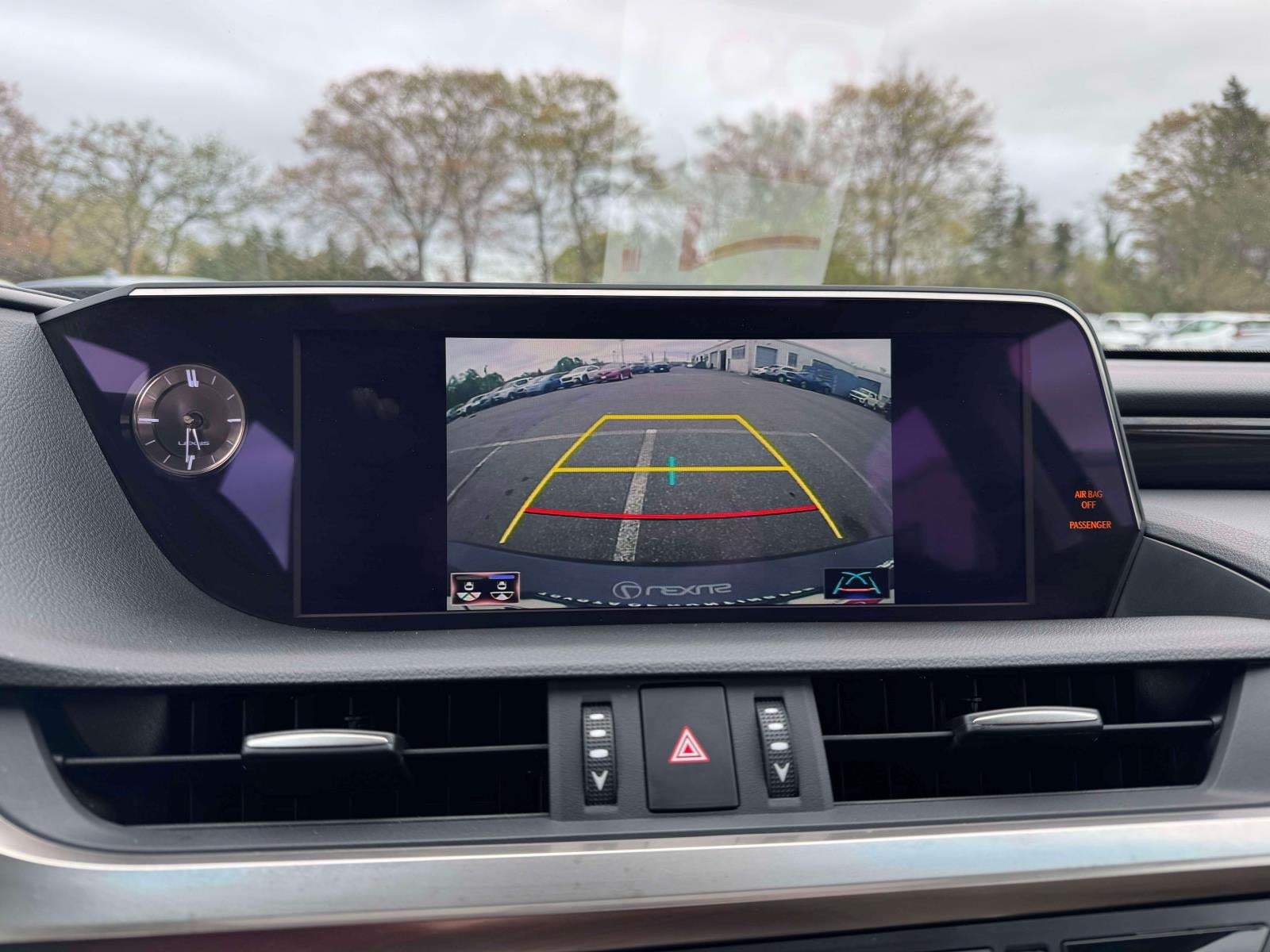 2021 Lexus ES 300h 300h