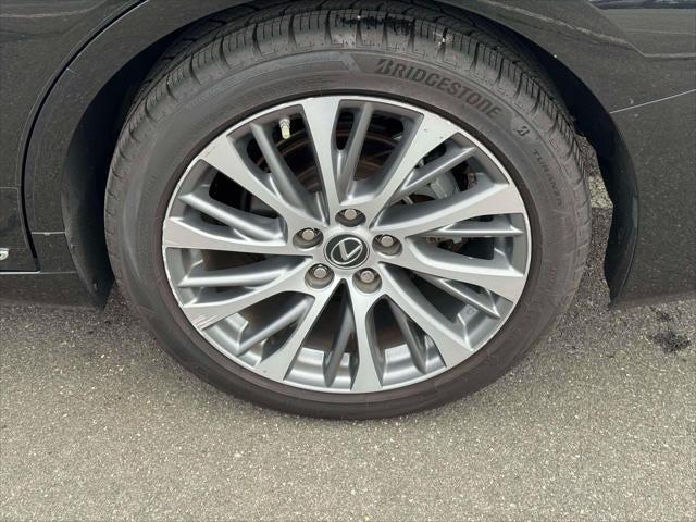 2021 Lexus ES 300h 300h