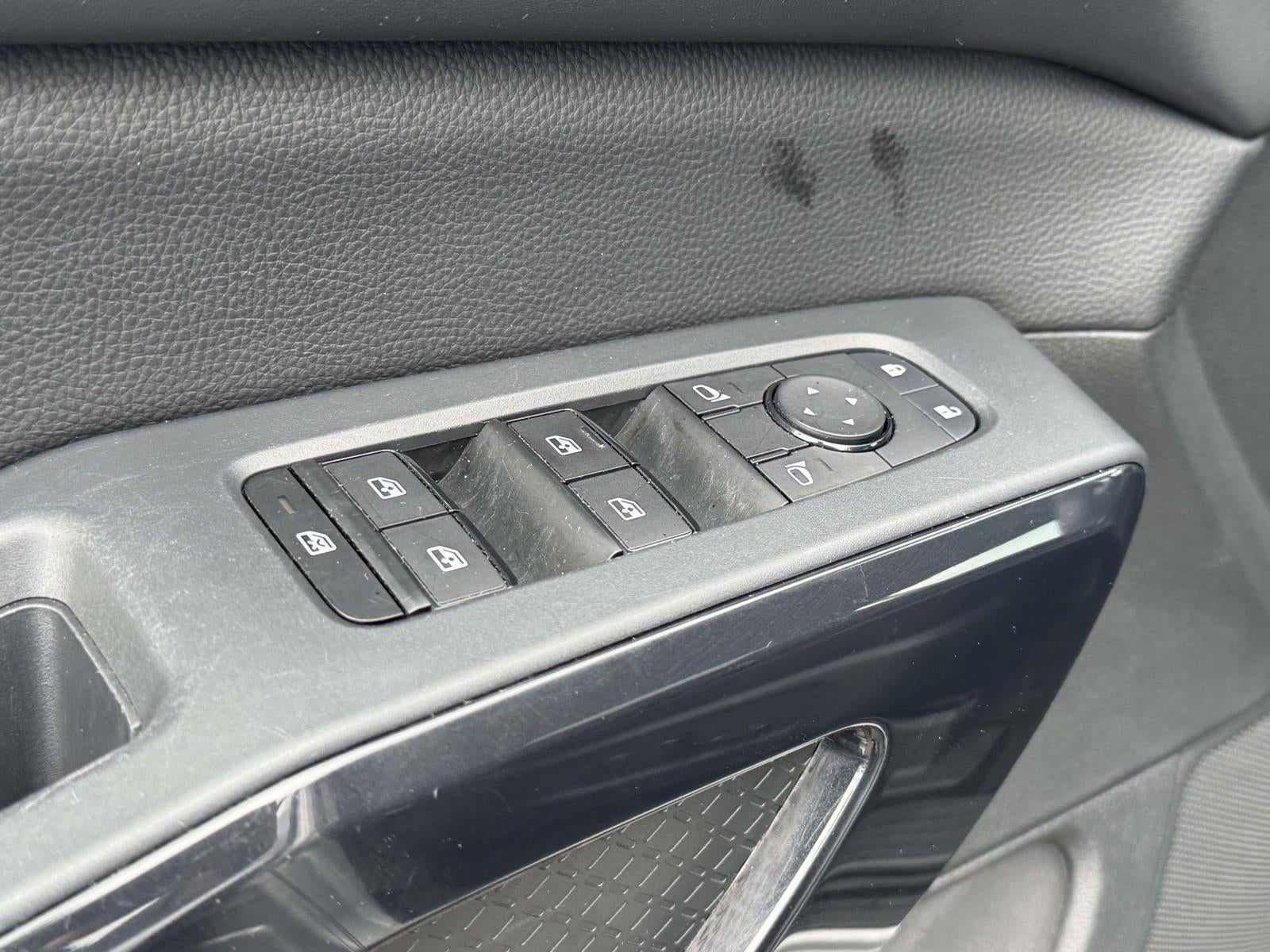 2024 Nissan Pathfinder SV 4WD