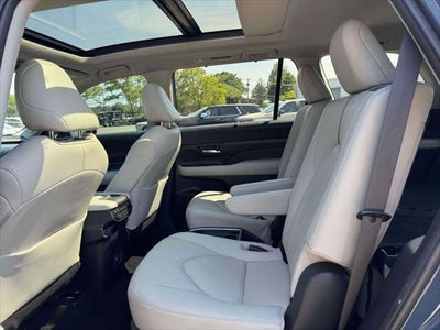 2024 Toyota Grand Highlander Platinum