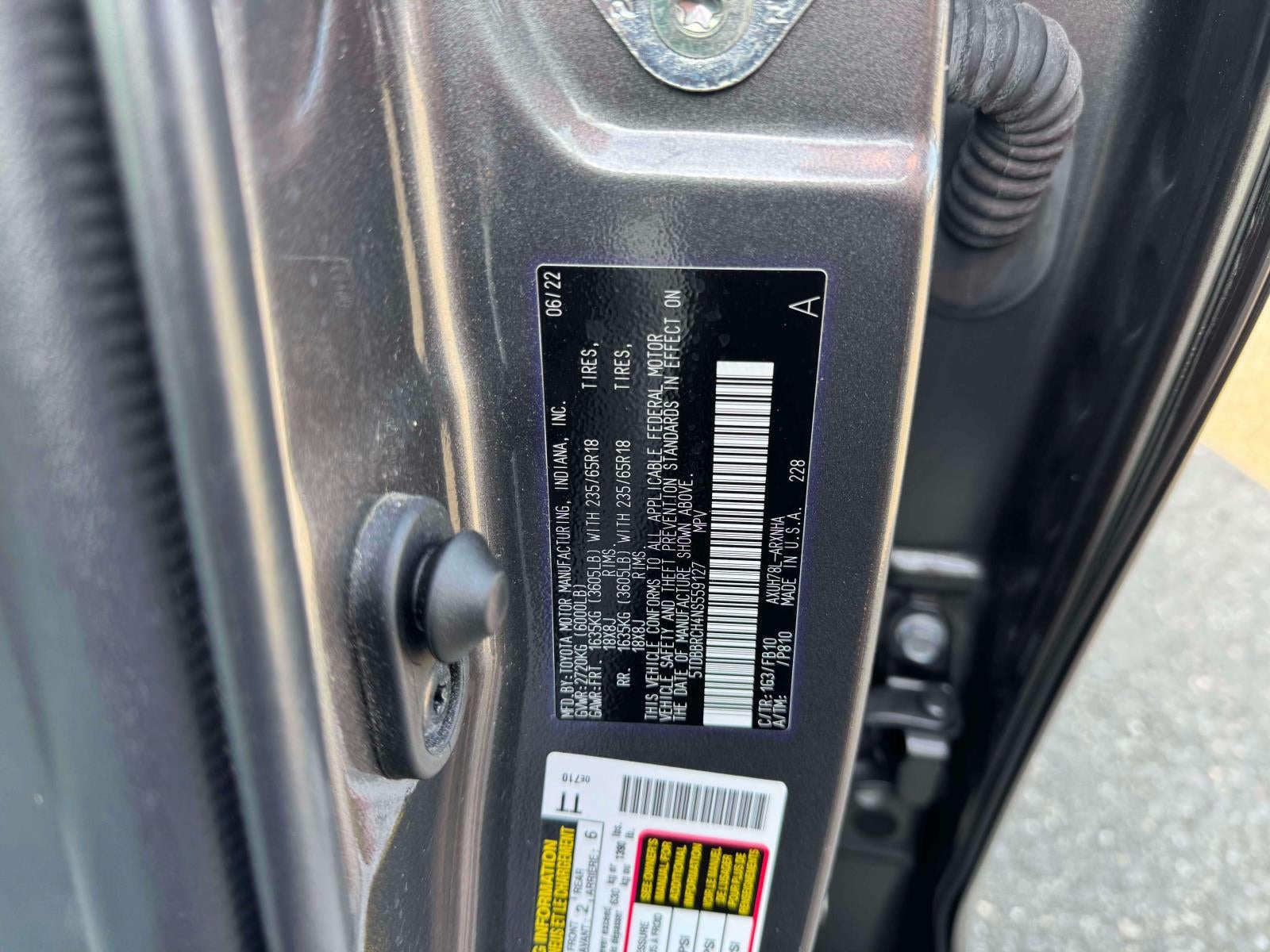 2022 Toyota Highlander Hybrid LE