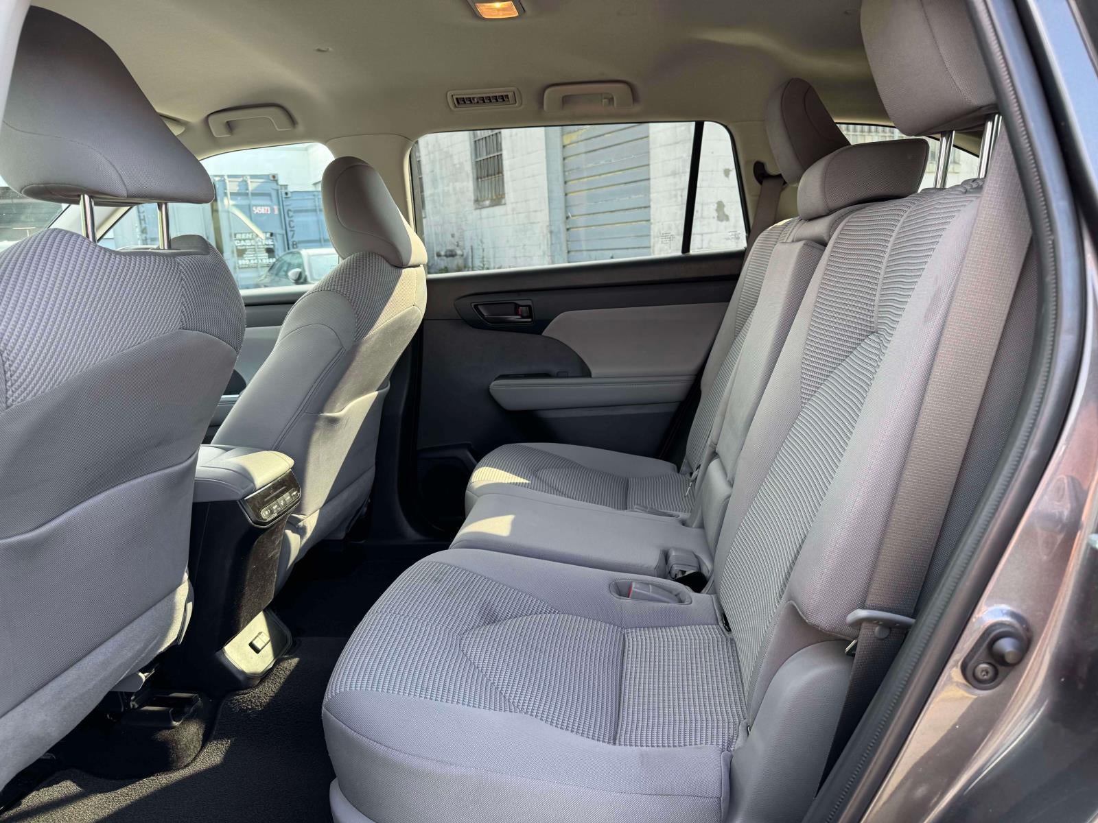 2022 Toyota Highlander Hybrid LE
