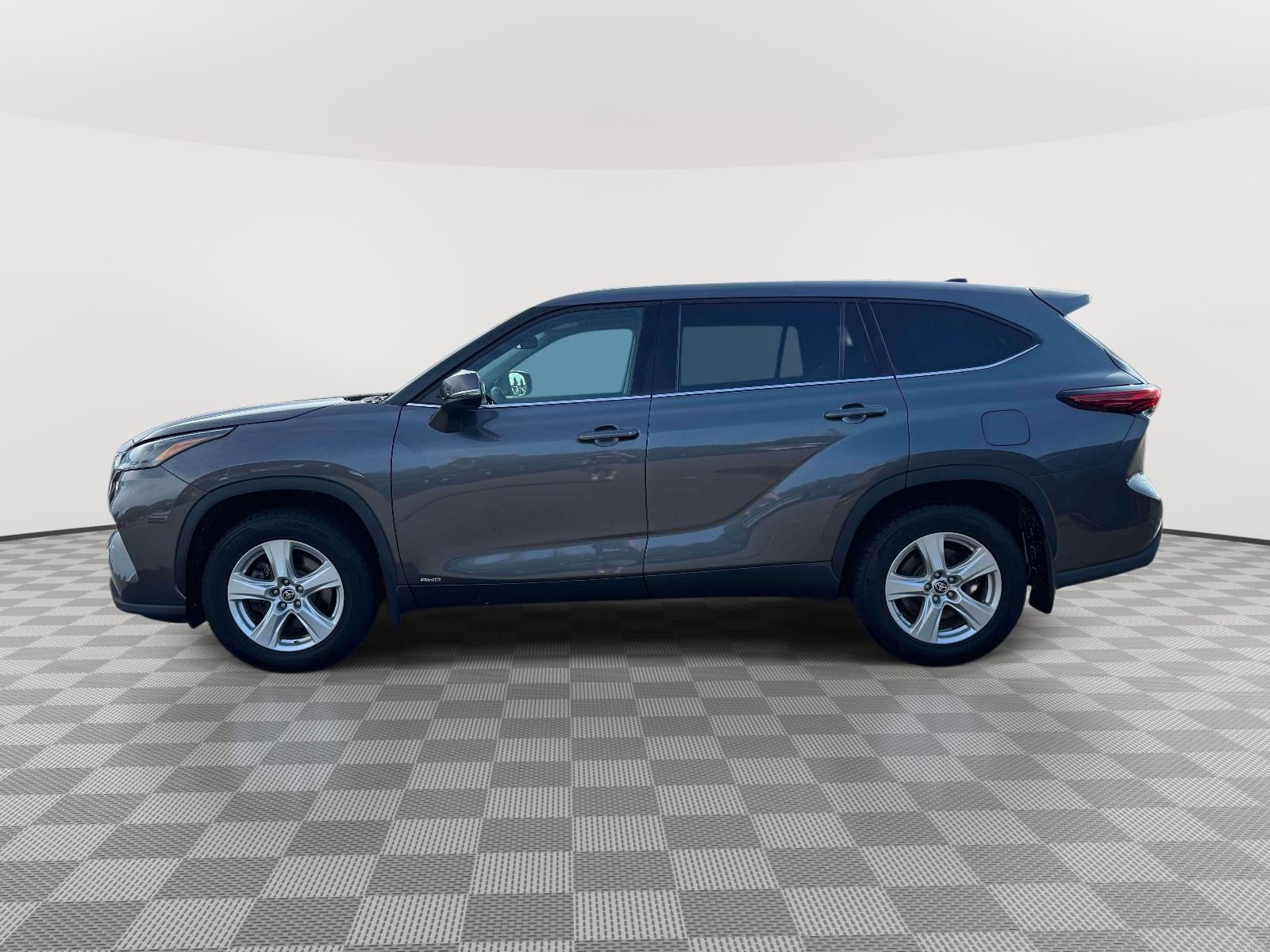 2022 Toyota Highlander Hybrid LE