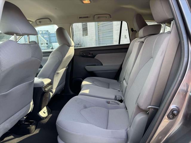 2022 Toyota Highlander Hybrid LE