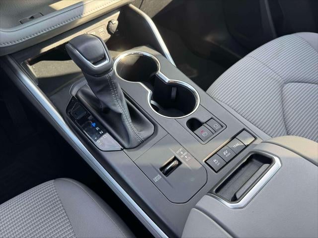 2022 Toyota Highlander Hybrid LE