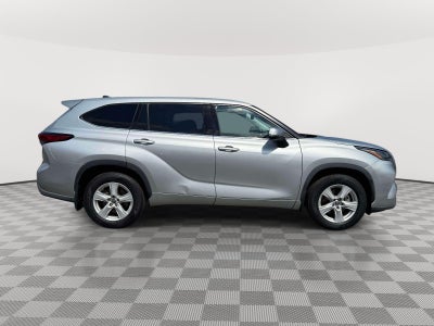 2022 Toyota Highlander Hybrid LE