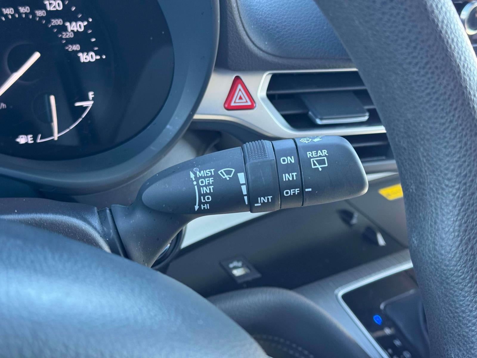 2025 Toyota Sienna LE