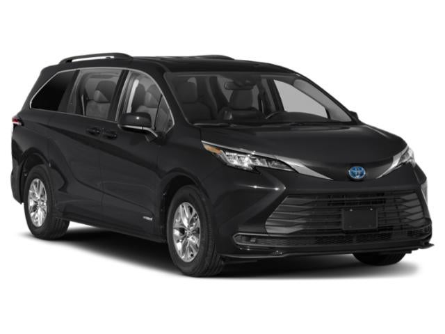2025 Toyota Sienna LE