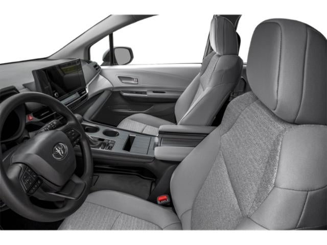 2025 Toyota Sienna LE