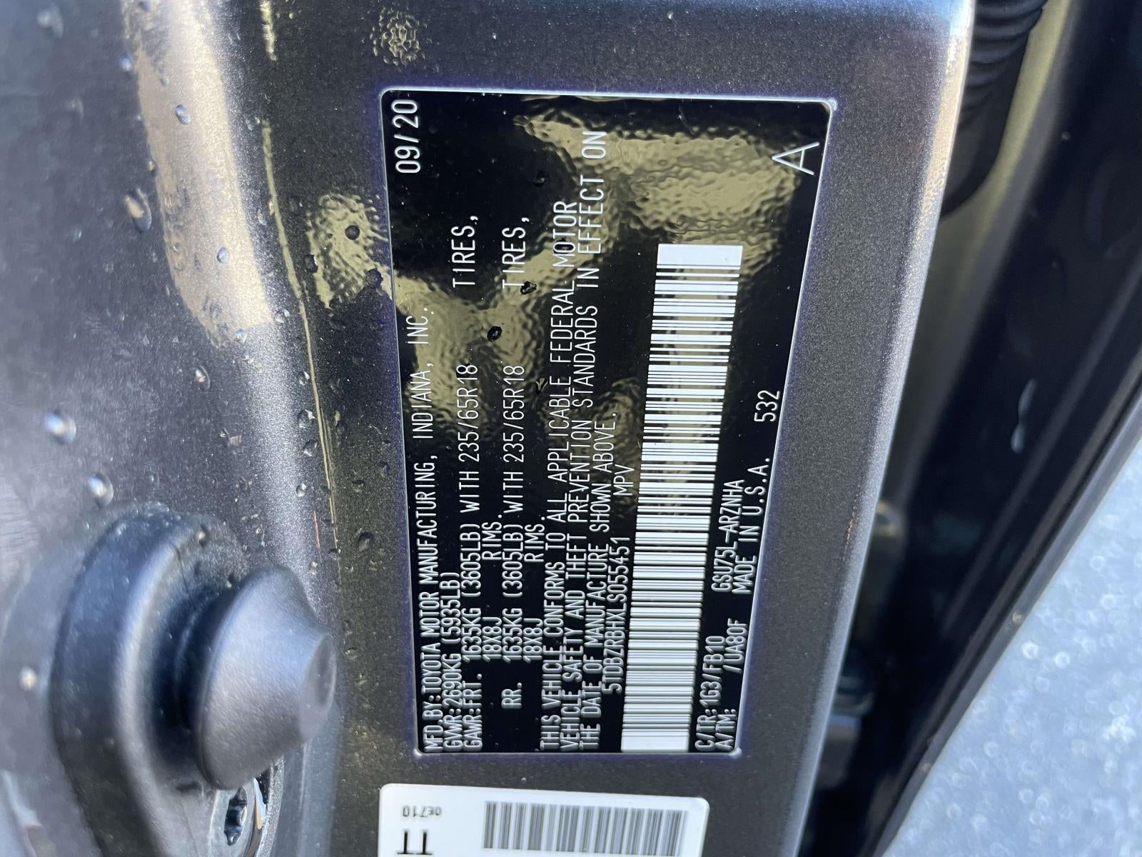 2020 Toyota Highlander LE