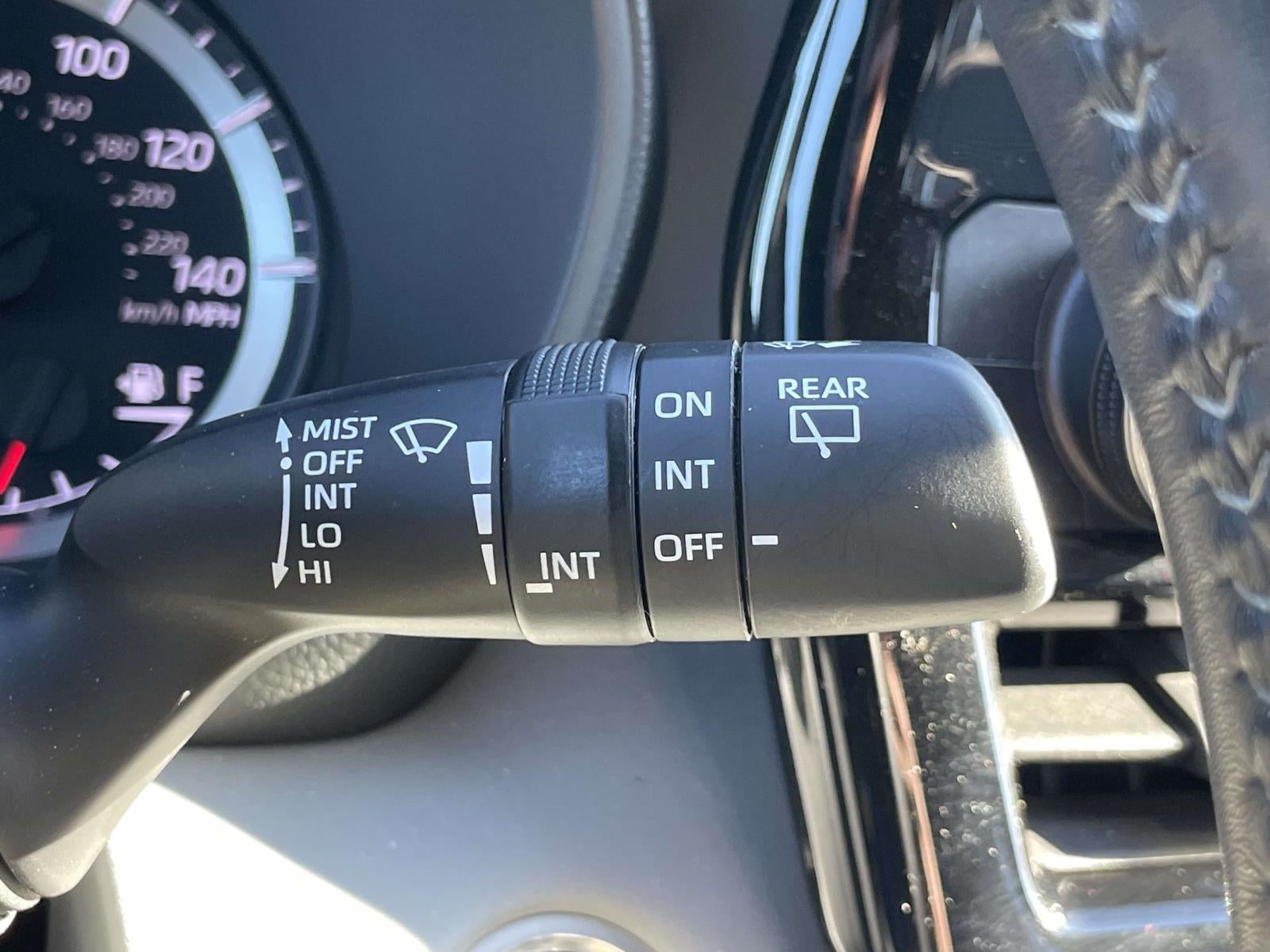 2020 Toyota Highlander LE