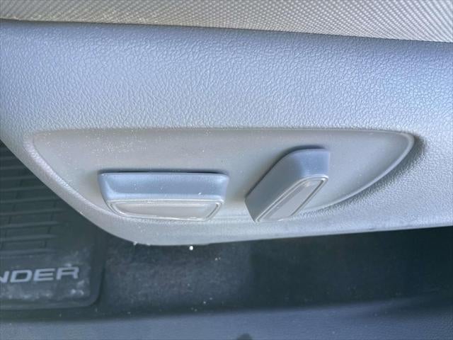 2020 Toyota Highlander LE