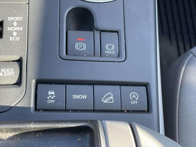 2020 Toyota Highlander LE