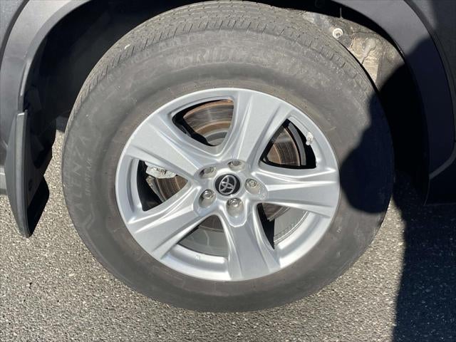 2020 Toyota Highlander LE