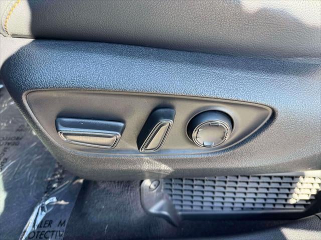2024 Toyota Sienna Woodland Edition