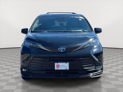 2024 Toyota Sienna Woodland Edition