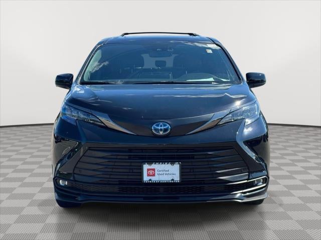 2024 Toyota Sienna Woodland Edition