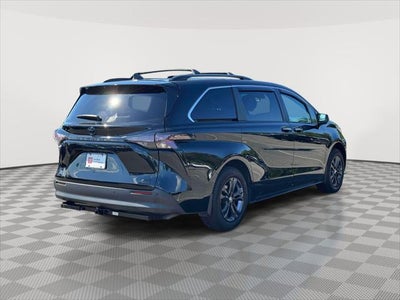 2024 Toyota Sienna Woodland Edition