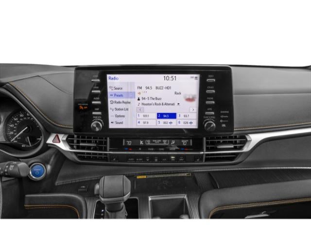 2025 Toyota Sienna Woodland Edition