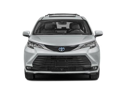 2025 Toyota Sienna Woodland Edition
