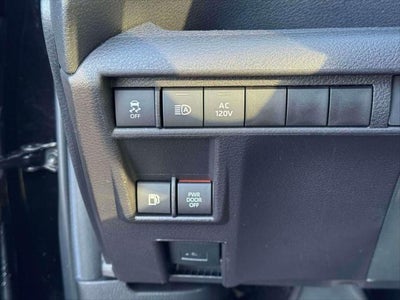 2025 Toyota Sienna Woodland Edition