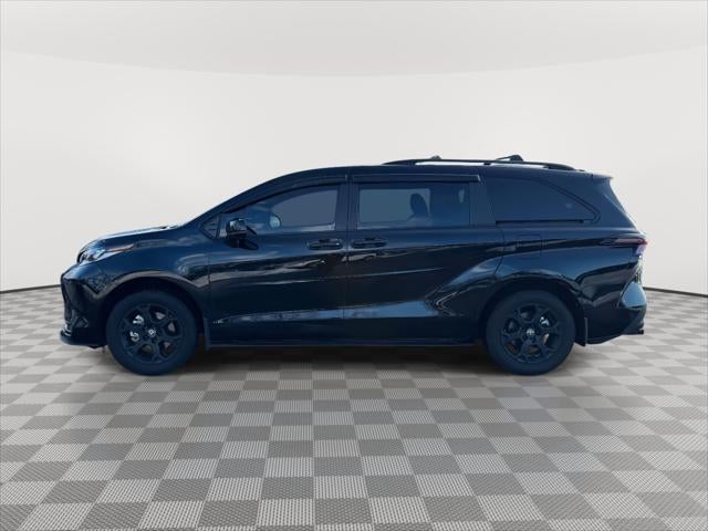 2025 Toyota Sienna Woodland Edition