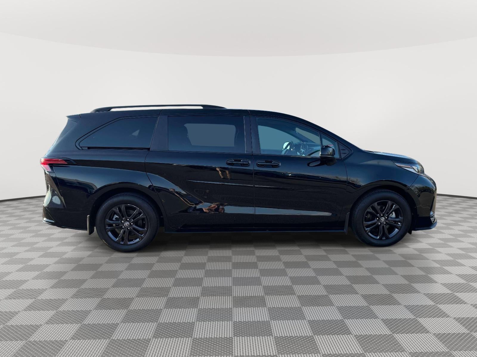 2024 Toyota Sienna XSE