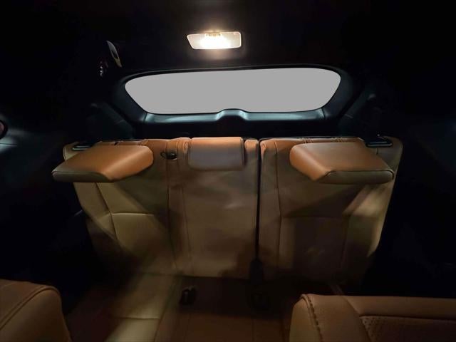 2025 Toyota Highlander Hybrid Platinum