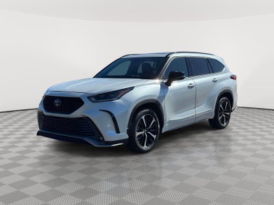 2022 Toyota Highlander XSE