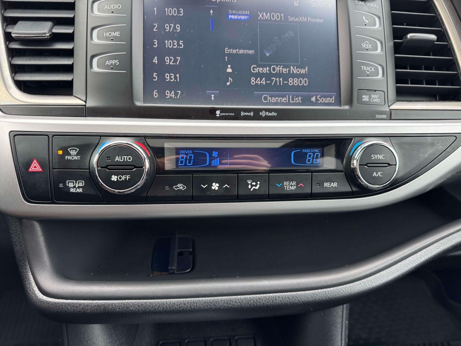 2019 Toyota Highlander SE