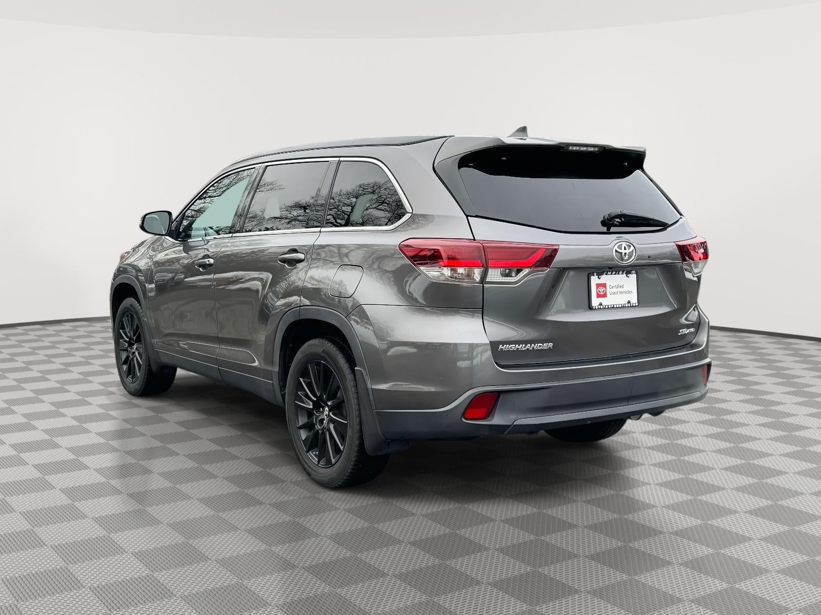 2019 Toyota Highlander SE