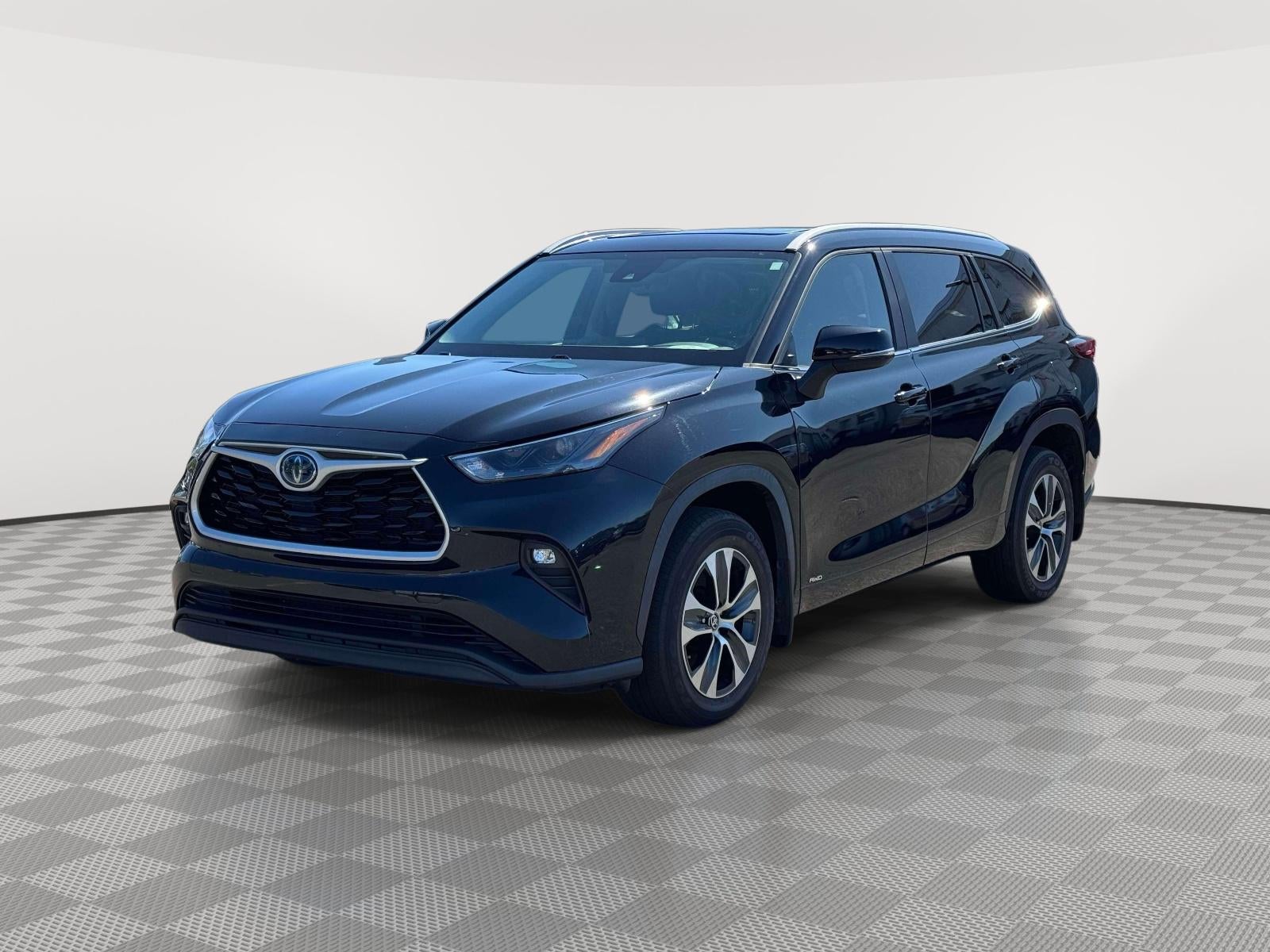 2023 Toyota Highlander Hybrid XLE