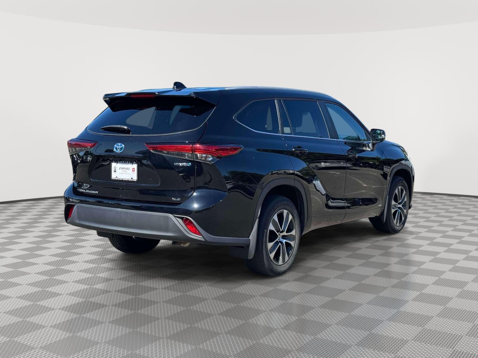 2023 Toyota Highlander Hybrid XLE