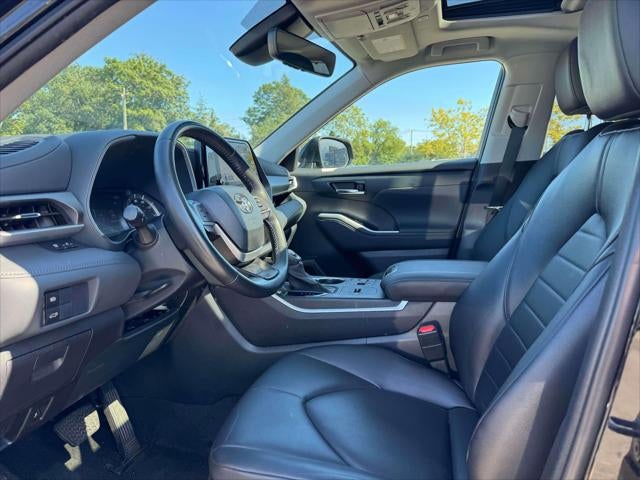 2023 Toyota Highlander Hybrid XLE