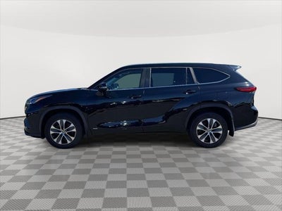 2023 Toyota Highlander Hybrid XLE
