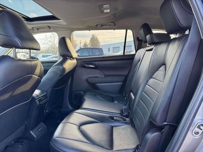 2024 Toyota Highlander Hybrid XLE