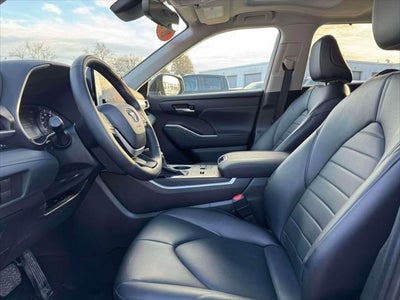 2024 Toyota Highlander Hybrid XLE