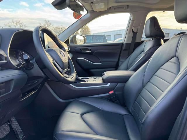 2024 Toyota Highlander Hybrid XLE