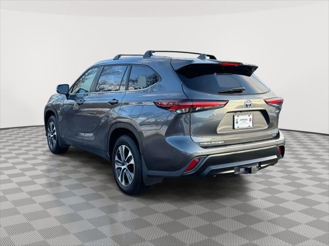 2024 Toyota Highlander Hybrid XLE
