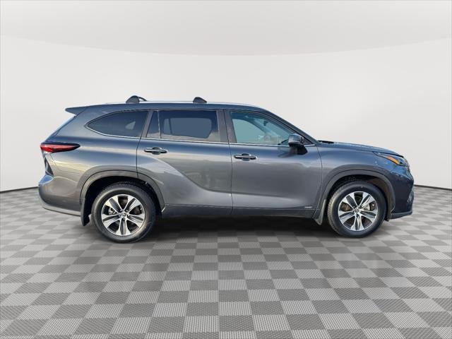 2024 Toyota Highlander Hybrid XLE