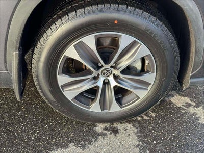 2024 Toyota Highlander Hybrid XLE