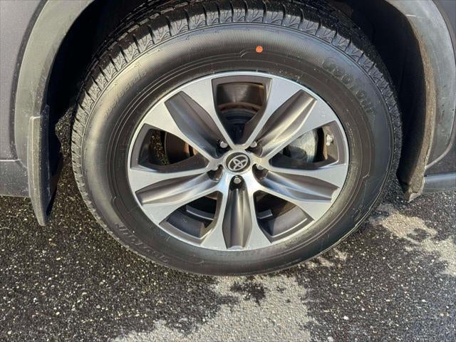 2024 Toyota Highlander Hybrid XLE