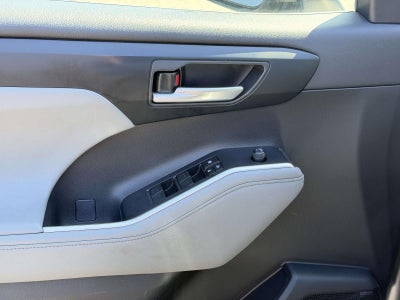 2023 Toyota Highlander Hybrid XLE