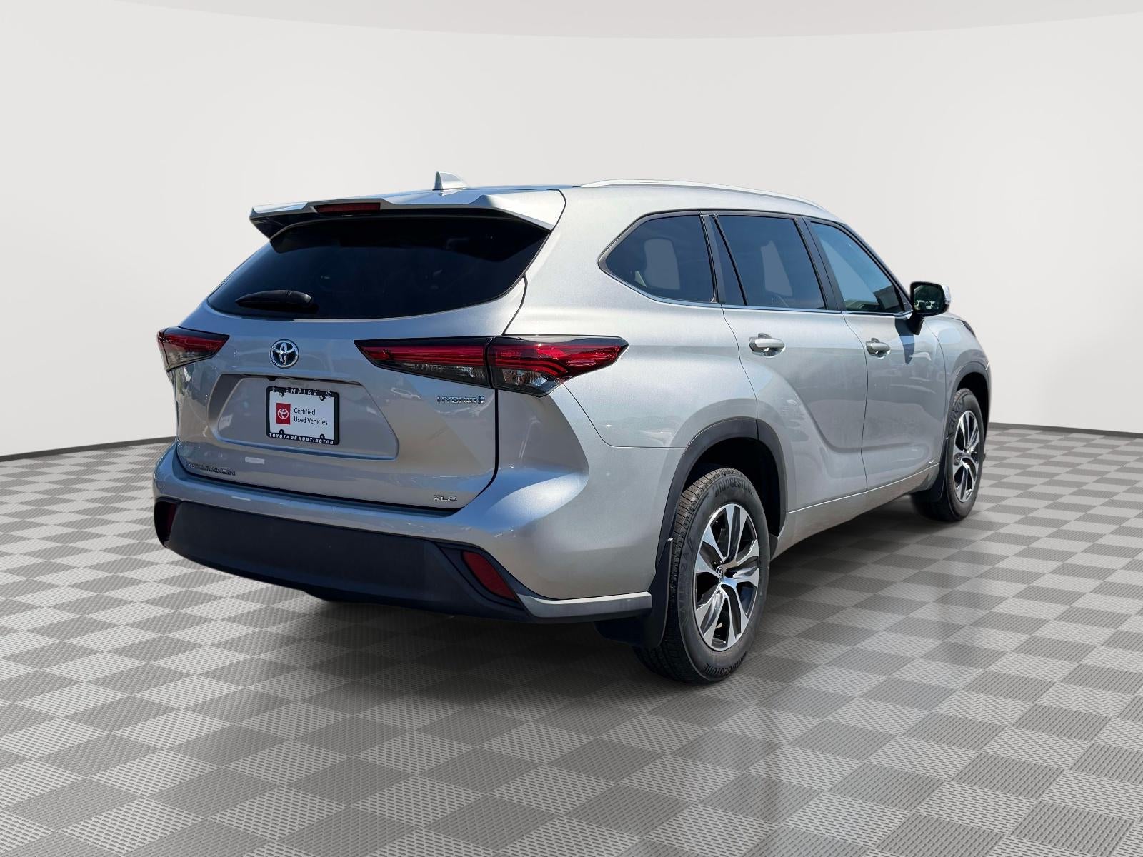 2023 Toyota Highlander Hybrid XLE
