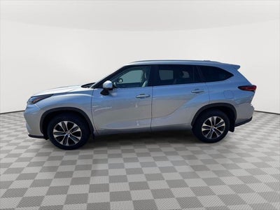 2023 Toyota Highlander Hybrid XLE
