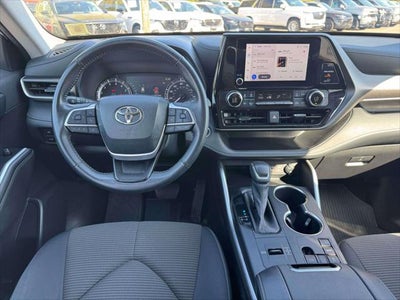 2023 Toyota Highlander LE