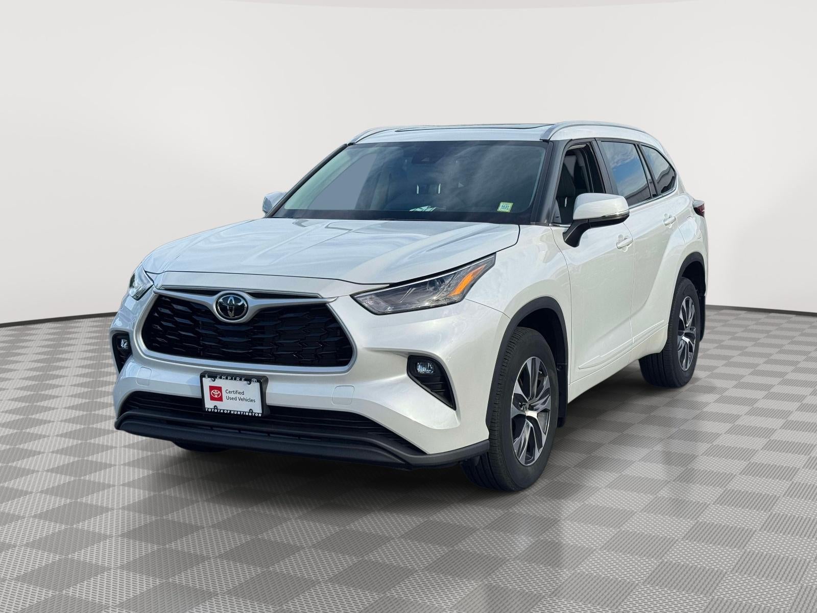 2023 Toyota Highlander XLE