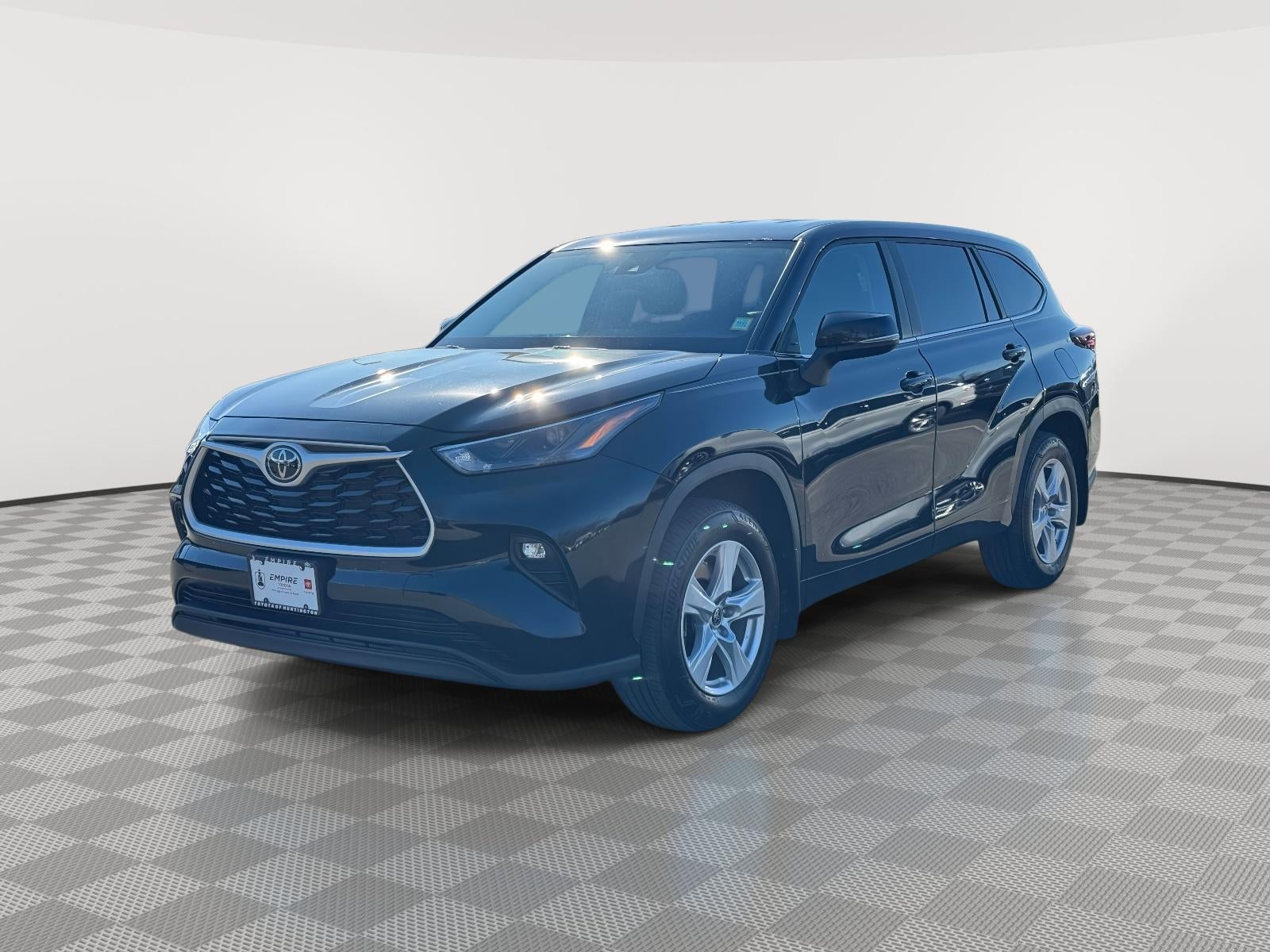 2024 Toyota Highlander LE