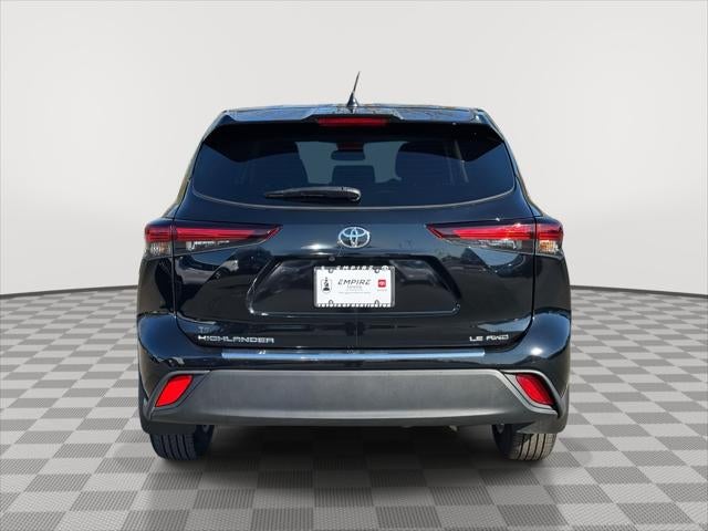 2024 Toyota Highlander LE